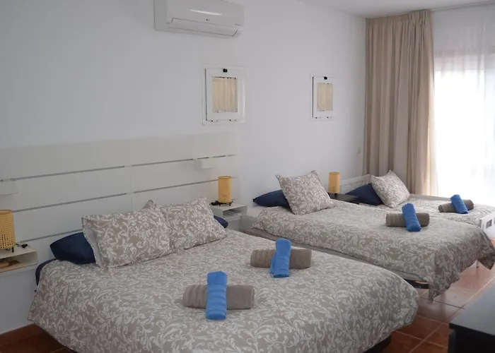 Monica By Mirador De Sotavento *